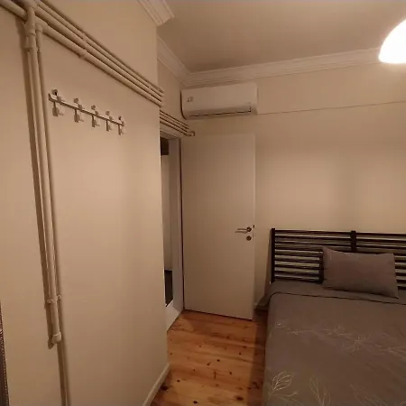 Cozy Three Bdrms At Five Filippou Str Apartament *