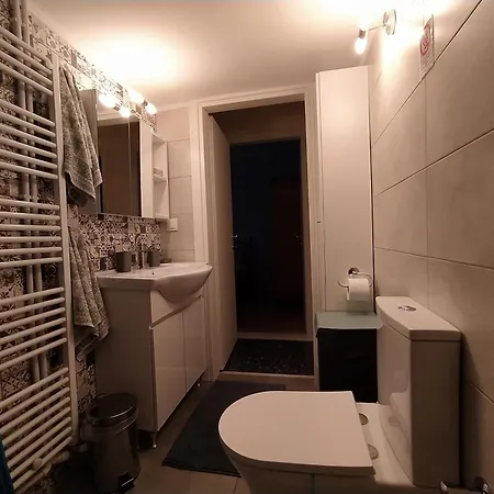 Apartament Cozy Three Bdrms At Five Filippou Str